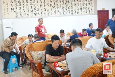 富顺县举办&ldquo;易思教育杯&rdquo;职工象棋比赛
